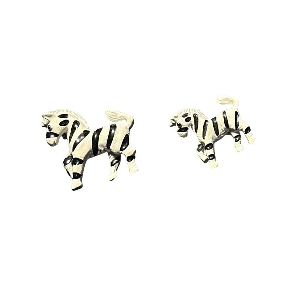 Women's Unbranded Metal Zebra Brooches One Size White Black